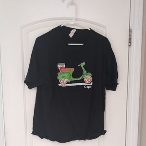 Black T-Shirt Capri